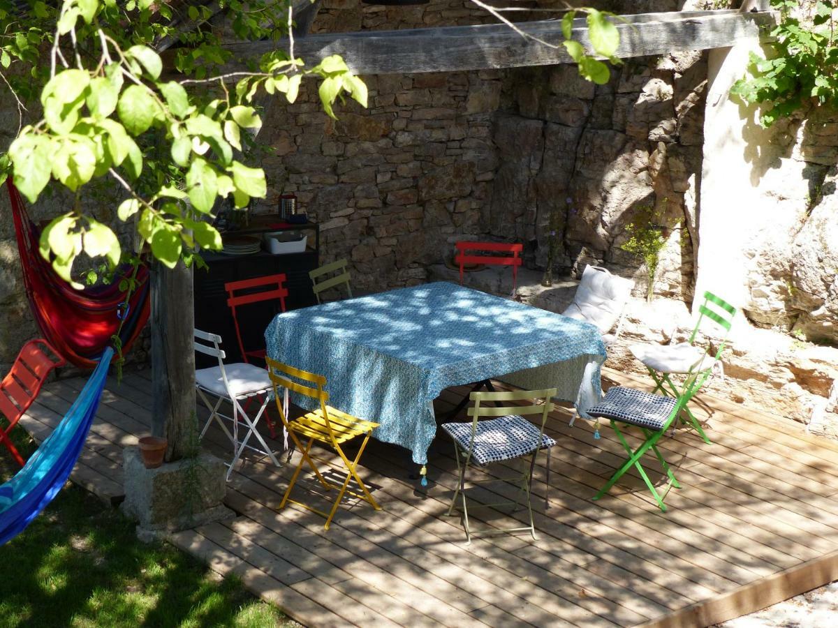 Hotel Les Jardins Sauvages Cabrerets Esterno foto